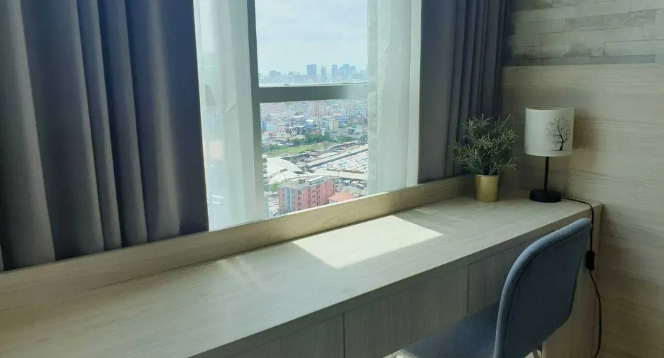Продажа 1 кровать кондо в Хуаи Кхщанг, Бангкок