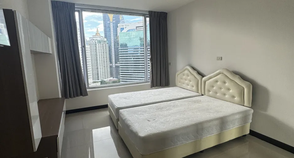 For sale and for rent 2 bedrooms condo in Pathum Wan, Bangkok