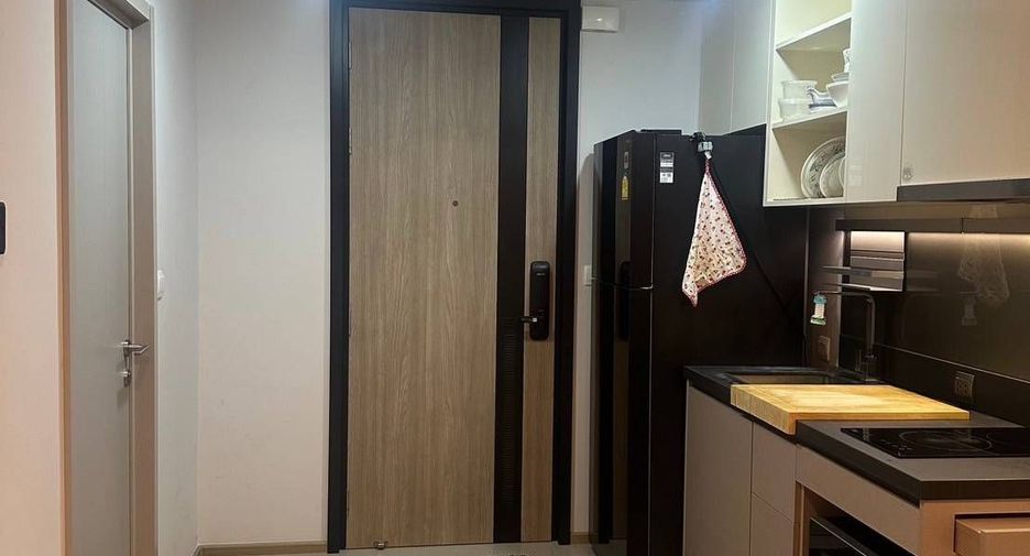 For sale 1 bed condo in Khlong Toei, Bangkok