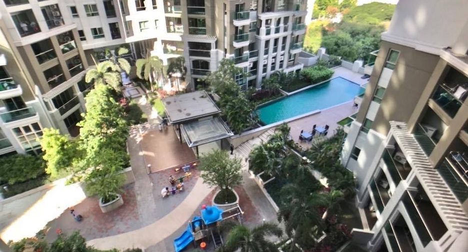 For sale and for rent 3 bedrooms condo in Huai Khwang, Bangkok