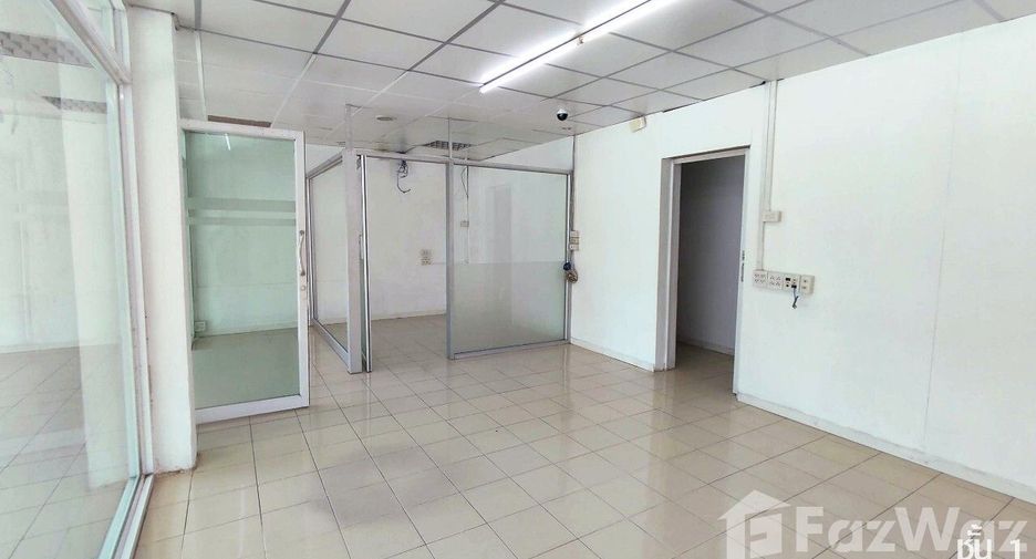 出租 2 卧室 商业空间 在 Mueang Nonthaburi, Nonthaburi