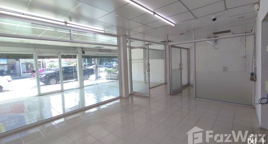 出租 2 卧室 商业空间 在 Mueang Nonthaburi, Nonthaburi