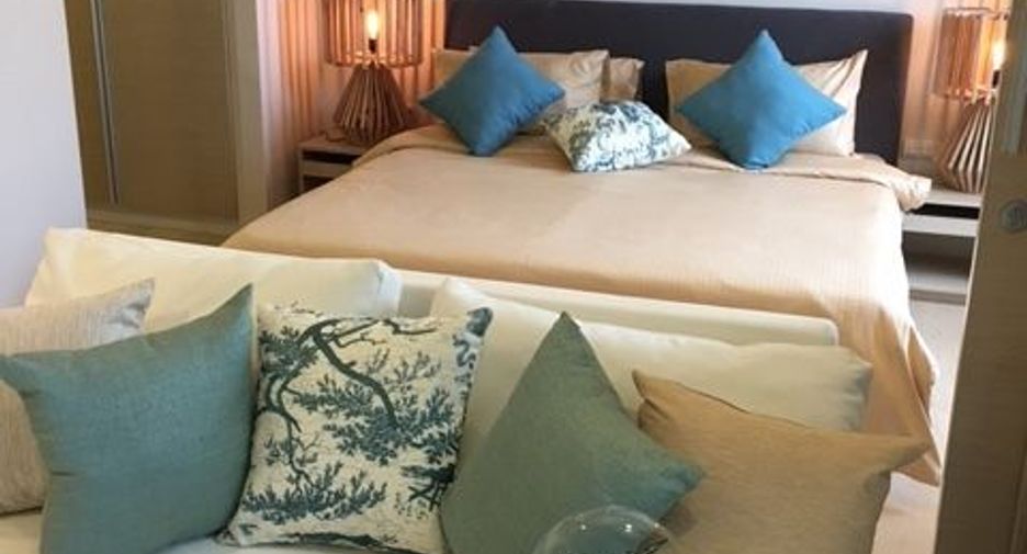 For sale 1 bed condo in Khlong Toei, Bangkok