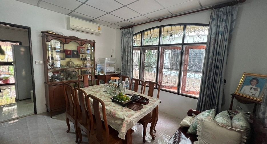 For sale 3 bedrooms house in Mueang Samut Sakhon, Samut Sakhon