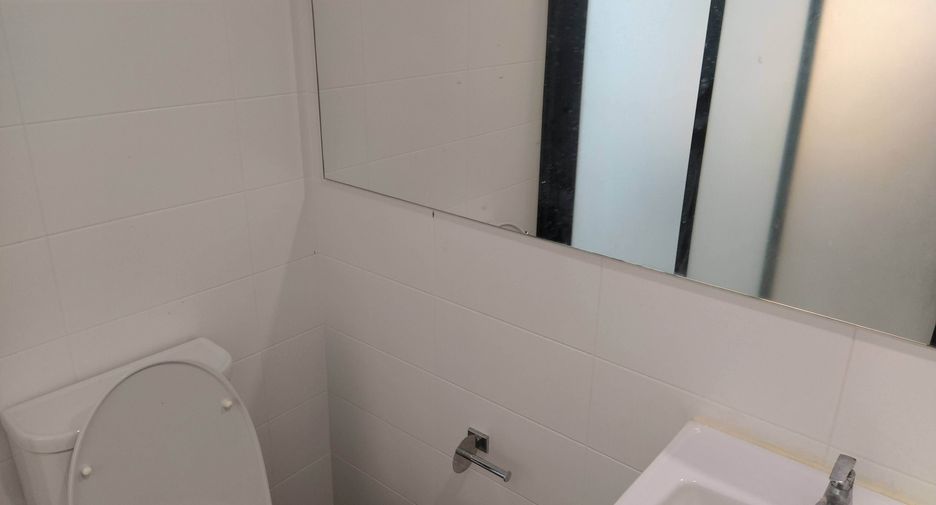 For sale 1 bed condo in Mueang Samut Prakan, Samut Prakan