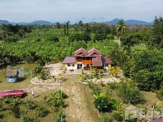 For sale 4 ベッドルーム house in Tha Yang, Phetchaburi