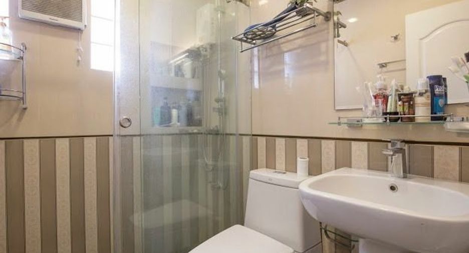 Продажа 4 спальни дом в Pak Kret, Нонтабури