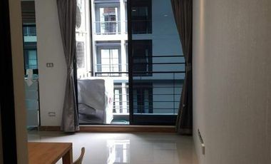 À vendre 1 chambre condo à Phra Khanong, Bangkok
