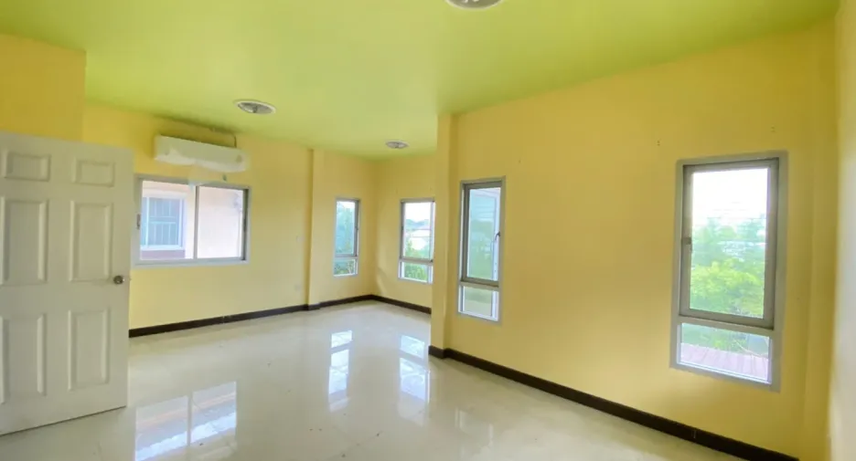 À louer 3 chambres maison à Sam Phran, Nakhon Pathom