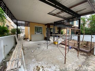 À louer 3 chambres maison à Sam Phran, Nakhon Pathom