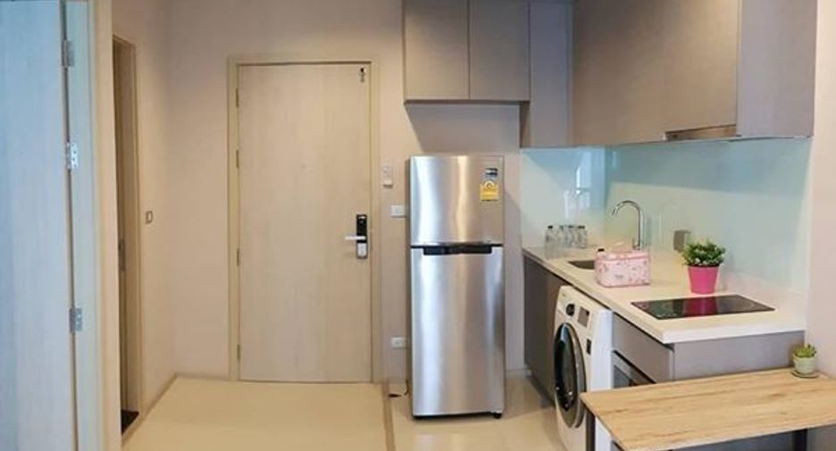 For sale 1 bed condo in Khlong Toei, Bangkok