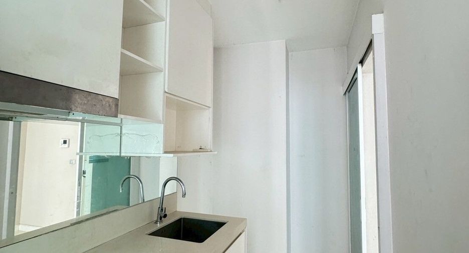 À vendre 1 chambre condo à Bang Na, Bangkok
