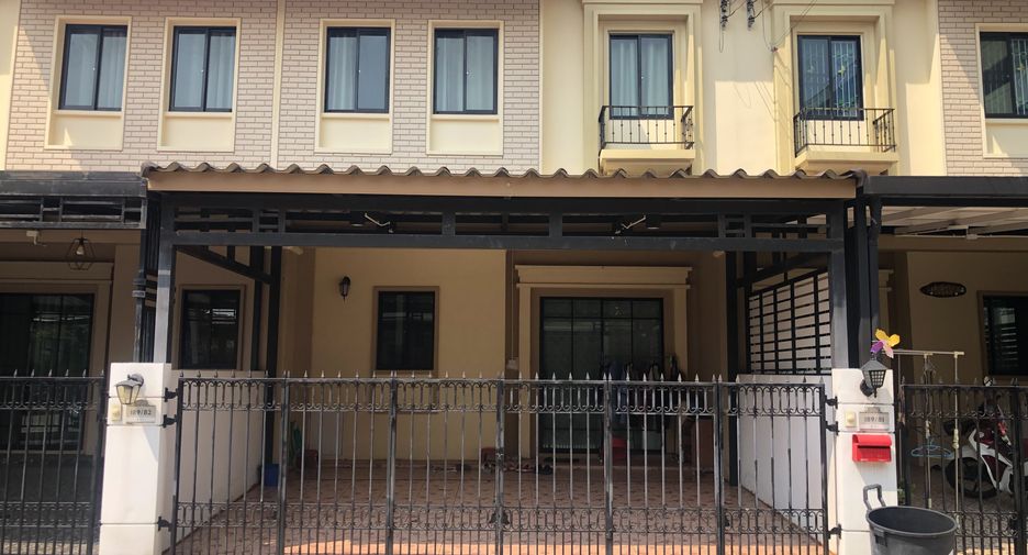 Reihenhaus zum Kauf mit 3 Zimmer in Mueang Pathum Thani, Pathum Thani