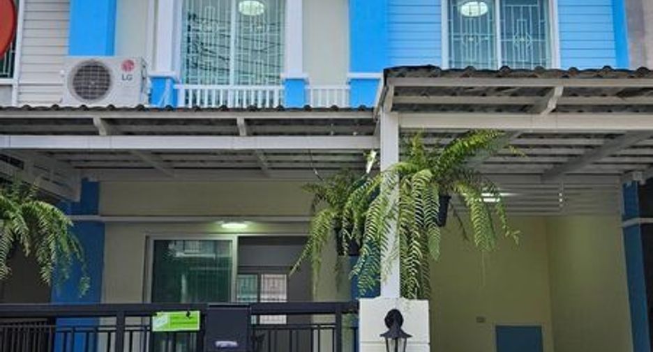 For sale そして for rent 3 ベッドルーム townhouse in Bang Yai, Nonthaburi