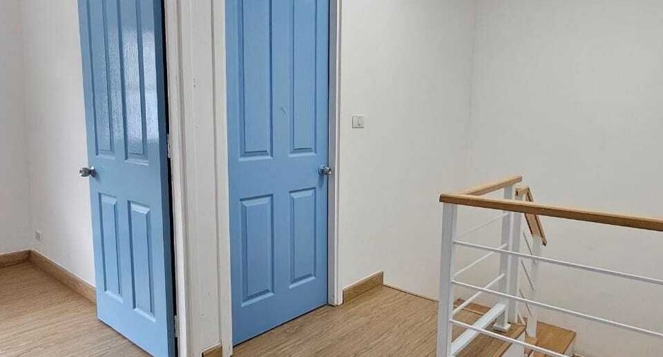 For sale そして for rent 3 ベッドルーム townhouse in Bang Yai, Nonthaburi