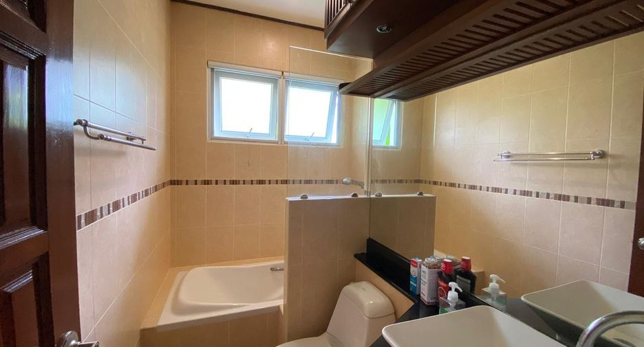 Villa zum Kauf mit 4 Zimmer in Kathu, Phuket