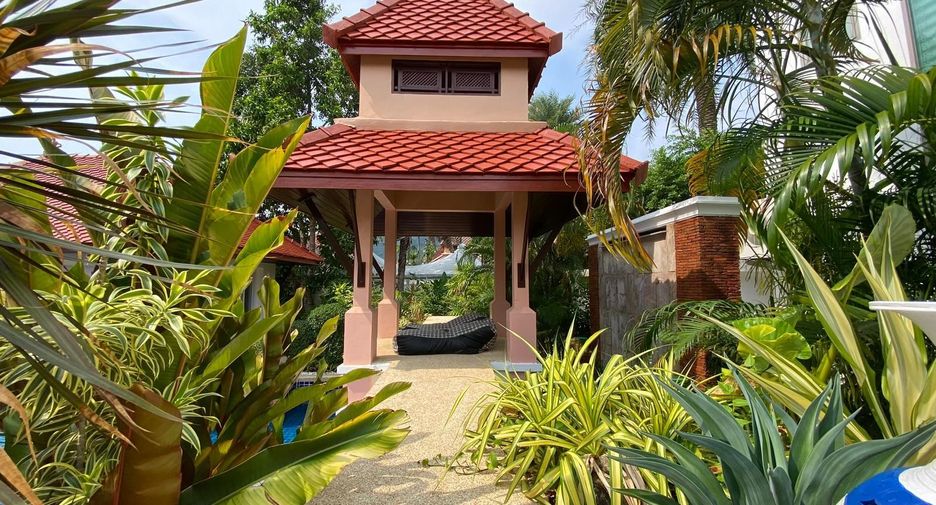 Villa zum Kauf mit 4 Zimmer in Kathu, Phuket