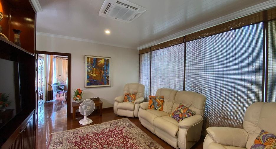 Villa zum Kauf mit 4 Zimmer in Kathu, Phuket