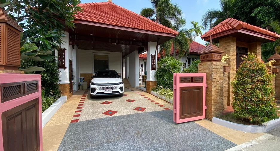 Villa zum Kauf mit 4 Zimmer in Kathu, Phuket