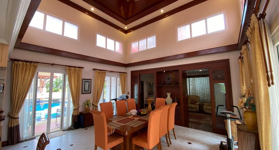 Villa zum Kauf mit 4 Zimmer in Kathu, Phuket