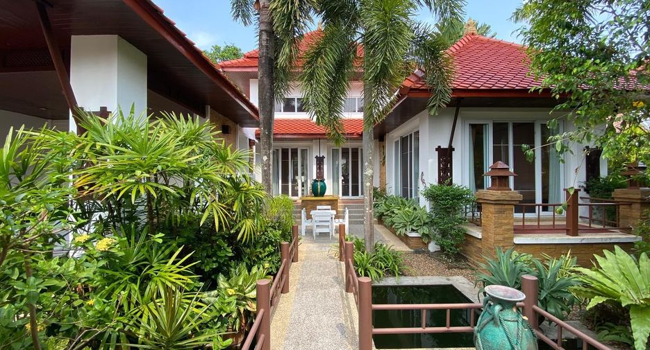 Villa zum Kauf mit 4 Zimmer in Kathu, Phuket