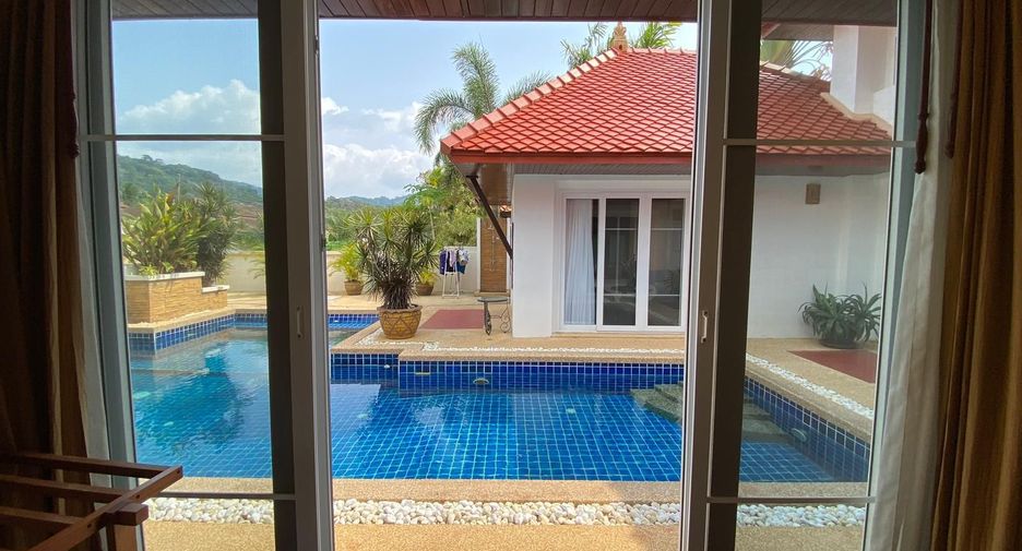 Villa zum Kauf mit 4 Zimmer in Kathu, Phuket