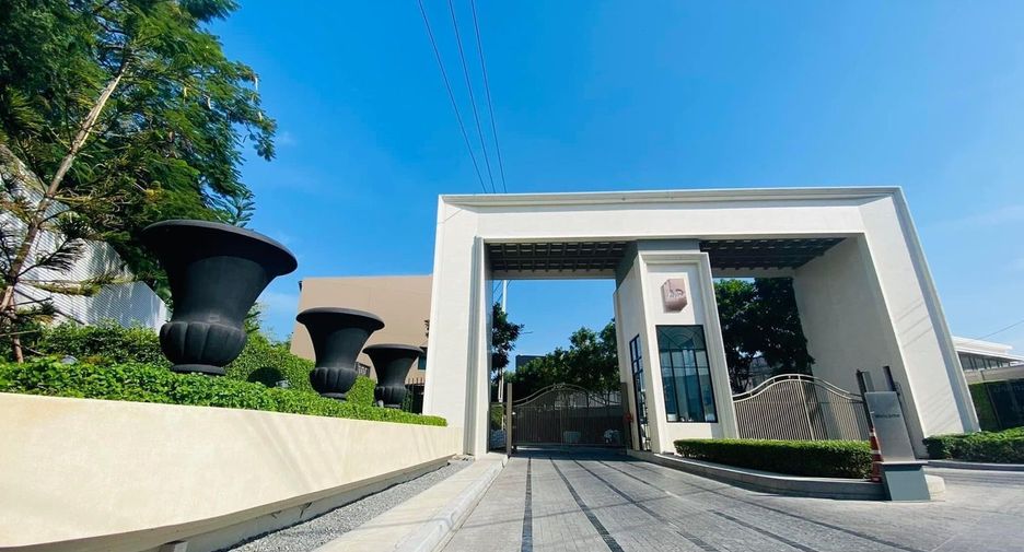 Casa en venta de 3 habitaciones en Bang Kruai, Nonthaburi