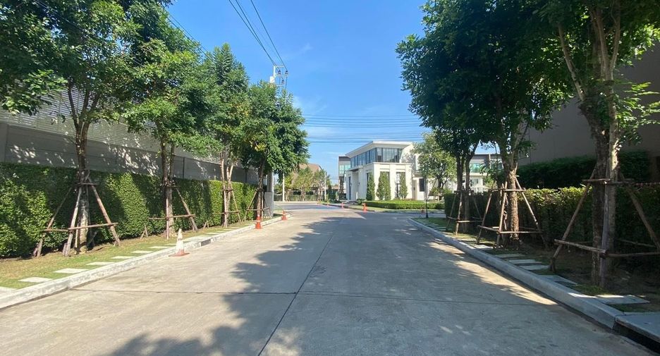 Casa en venta de 3 habitaciones en Bang Kruai, Nonthaburi