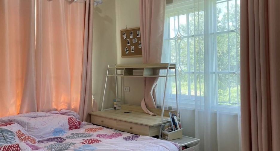 For sale 4 bedrooms townhouse in Mueang Nonthaburi, Nonthaburi