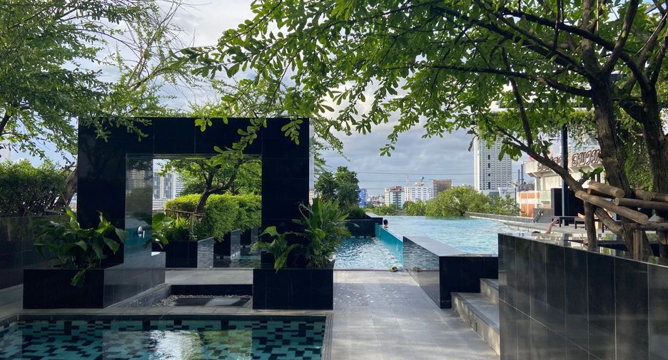 For sale 1 bed condo in Watthana, Bangkok
