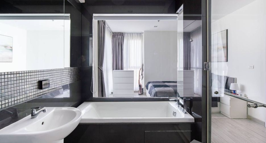 Wohnung zum Kauf und zur Miete mit 2 Zimmer in Phra Khanong, Bangkok