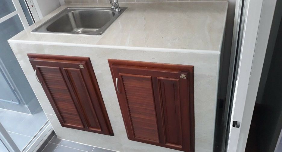 For sale 1 bed condo in Phra Khanong, Bangkok