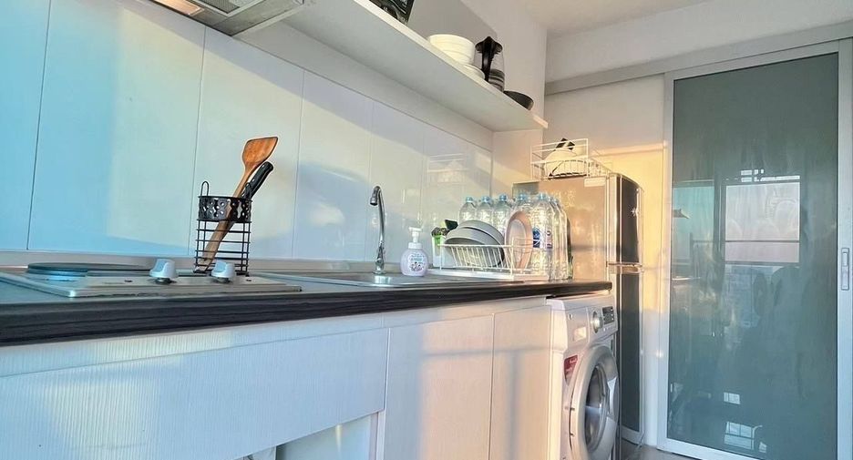 À vendre 1 chambre condo à Khlong Toei, Bangkok