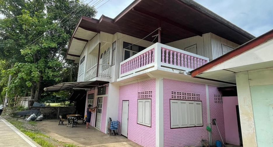 For sale 3 bedrooms house in Mueang Phrae, Phrae