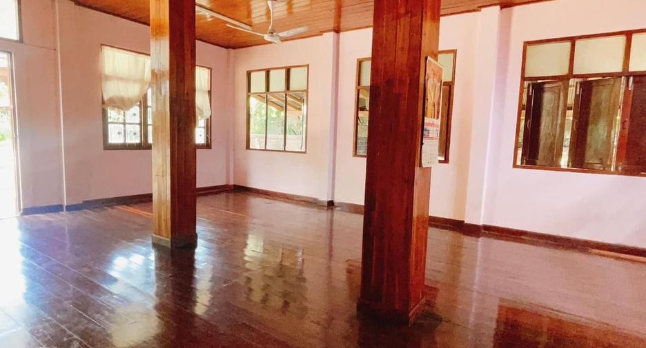 For sale 3 bedrooms house in Mueang Phrae, Phrae
