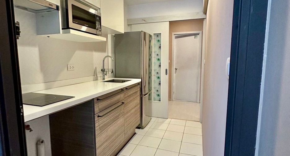 For sale 1 bed condo in Yan Nawa, Bangkok