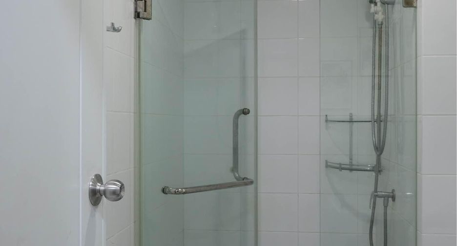 For sale 1 bed condo in Bang Na, Bangkok