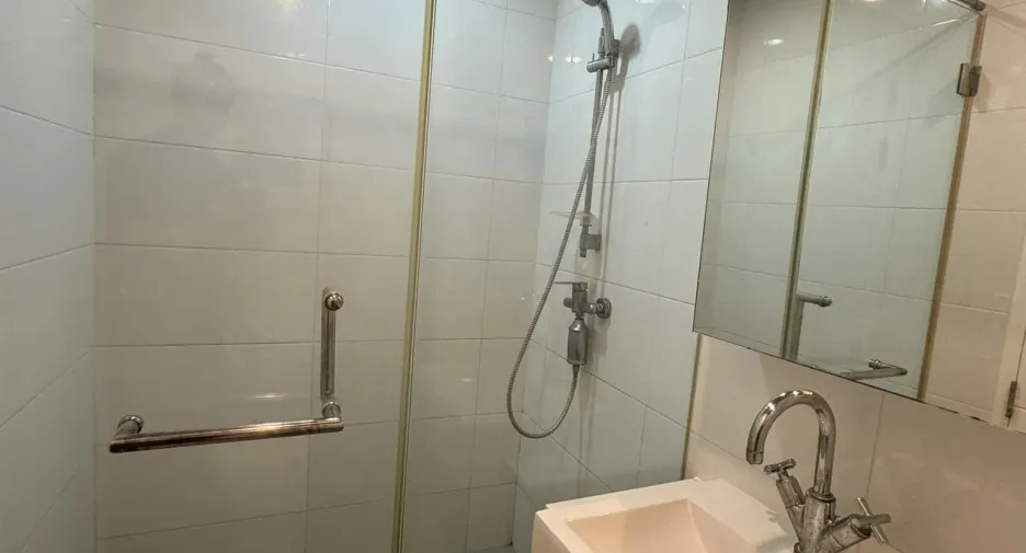 For sale and for rent 1 bed condo in Watthana, Bangkok