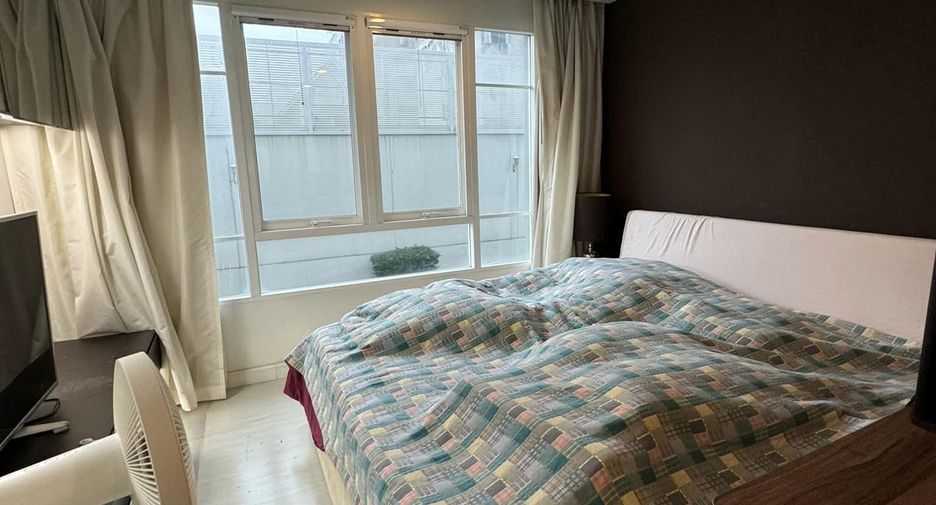 Продажа 2 спальни кондо в Кхлонг Сан, Бангкок