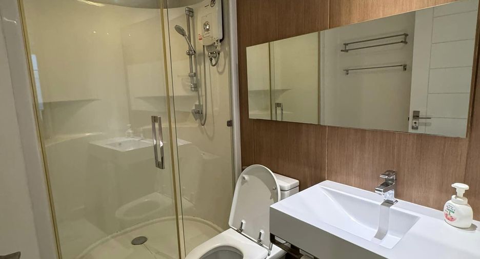 Продажа 2 спальни кондо в Кхлонг Сан, Бангкок