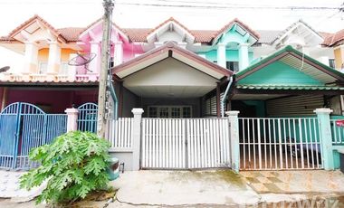 For sale 2 bedrooms townhouse in Thanyaburi, Pathum Thani
