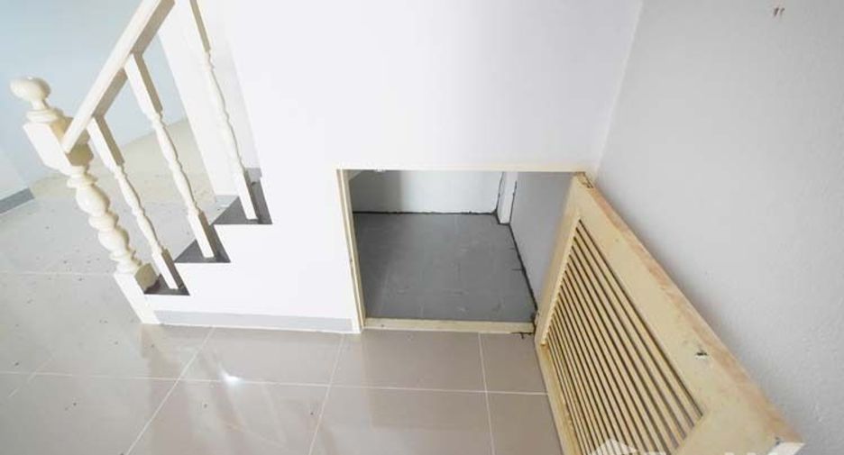 For sale 2 bedrooms townhouse in Thanyaburi, Pathum Thani