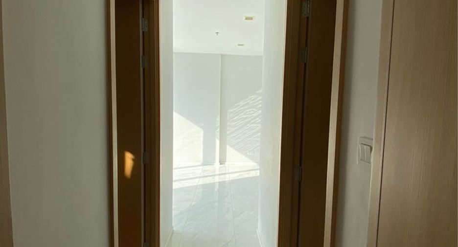 For sale 2 bedrooms condo in Watthana, Bangkok