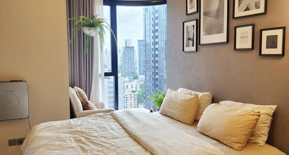 For sale 1 bed condo in Khlong Toei, Bangkok
