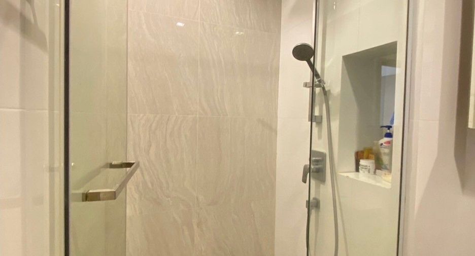 À vendre 1 chambre condo à Bang Sue, Bangkok