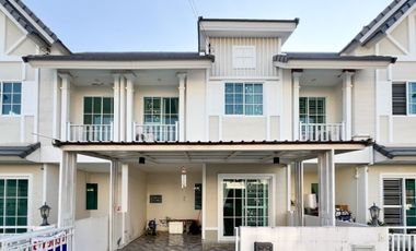 For sale 4 bedrooms townhouse in Sai Noi, Nonthaburi