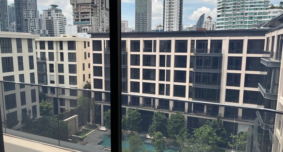 For sale 2 bedrooms condo in Watthana, Bangkok