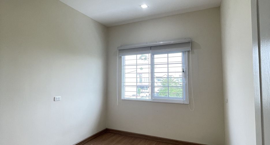 For sale 4 bedrooms townhouse in Bang Kruai, Nonthaburi
