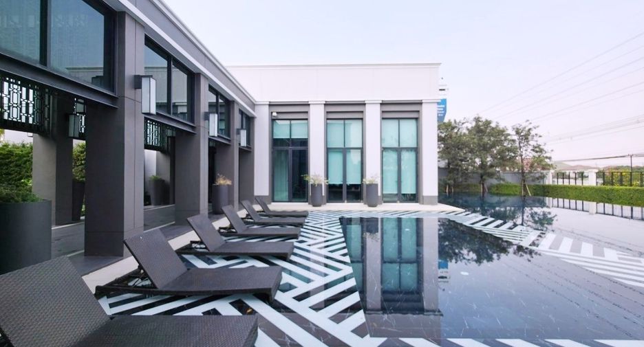 Haus zum Kauf mit 4 Zimmer in Pak Kret, Nonthaburi
