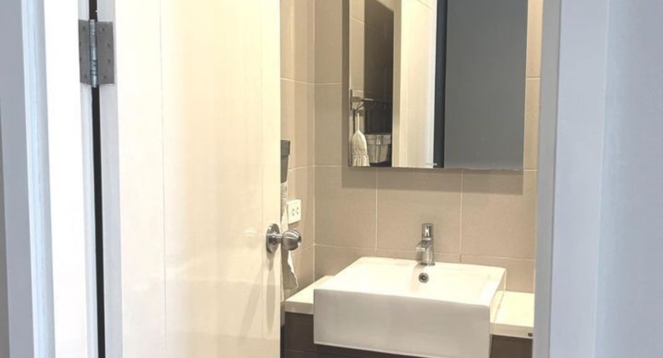 For sale 2 bedrooms condo in Khlong San, Bangkok